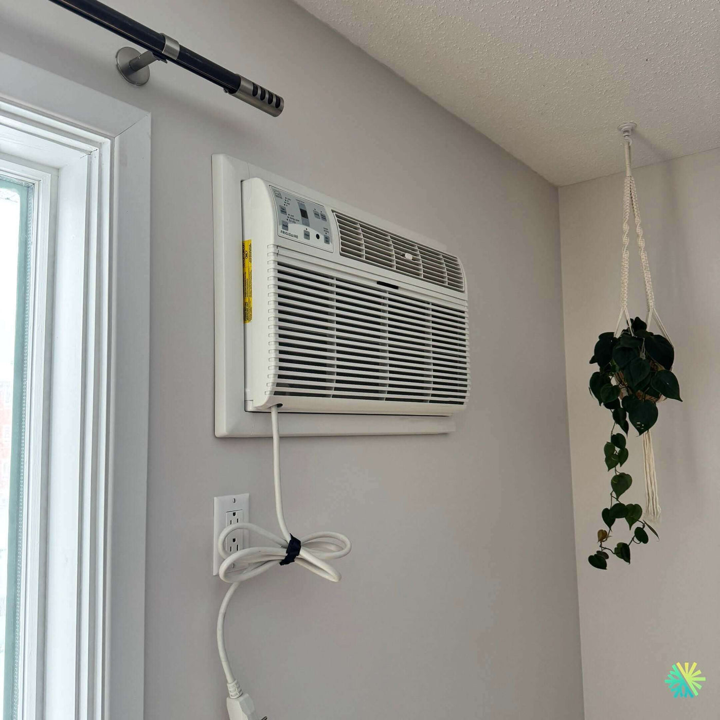 Installation d’un Frigidaire Climatiseur mural à Rosemont–La Petite-Patrie