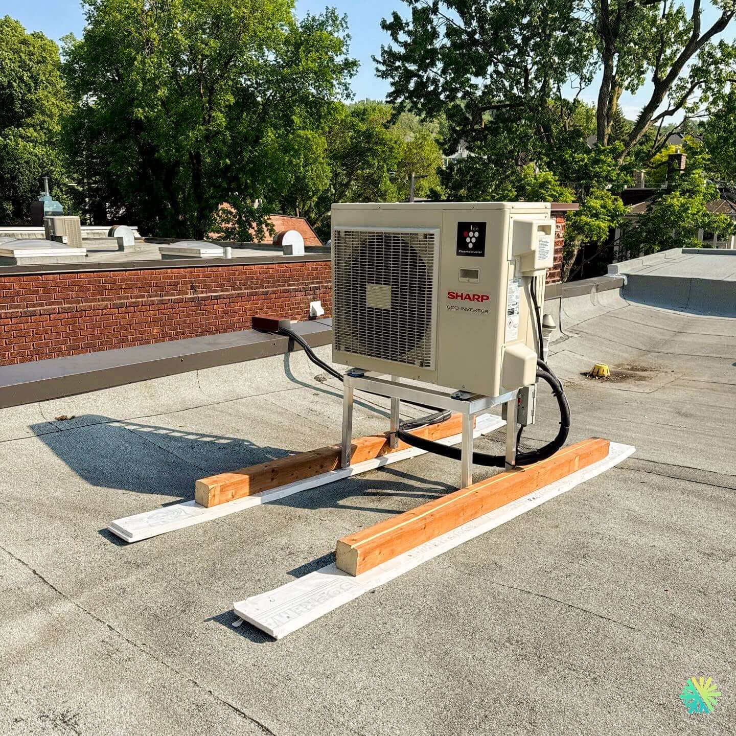 Thermopompe multizone et humidité : Pourquoi c’est la meilleure solution contre la moisissure à Montréal