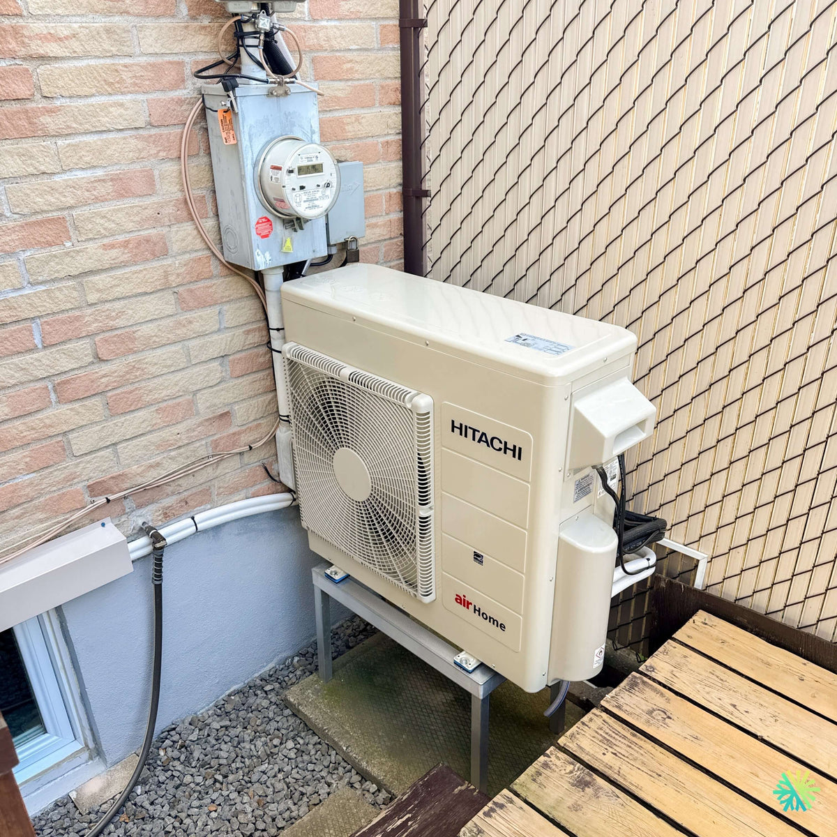 Installation d’une thermopompe multizone Hitachi airHome Multi à Candiac sur la Rive-Sud