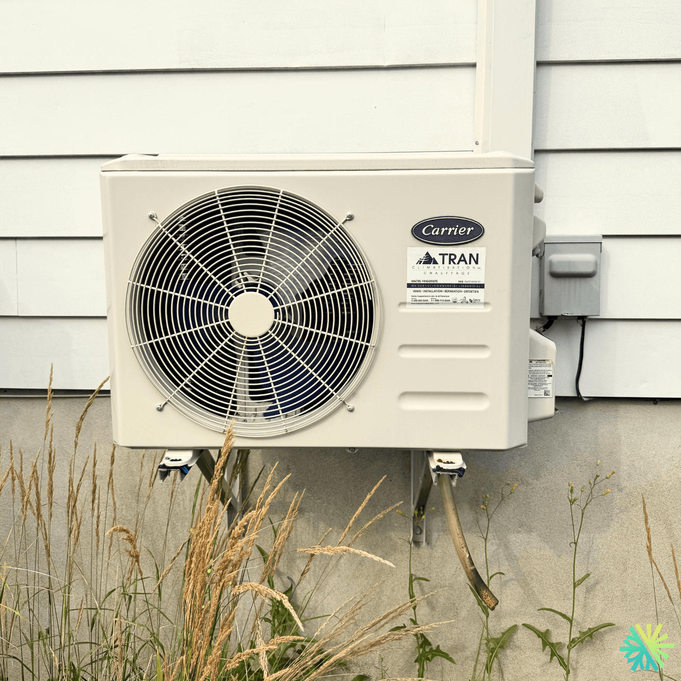 Service et entretien d’une thermopompe murale Carrier à Sainte-Dorothée (Laval)