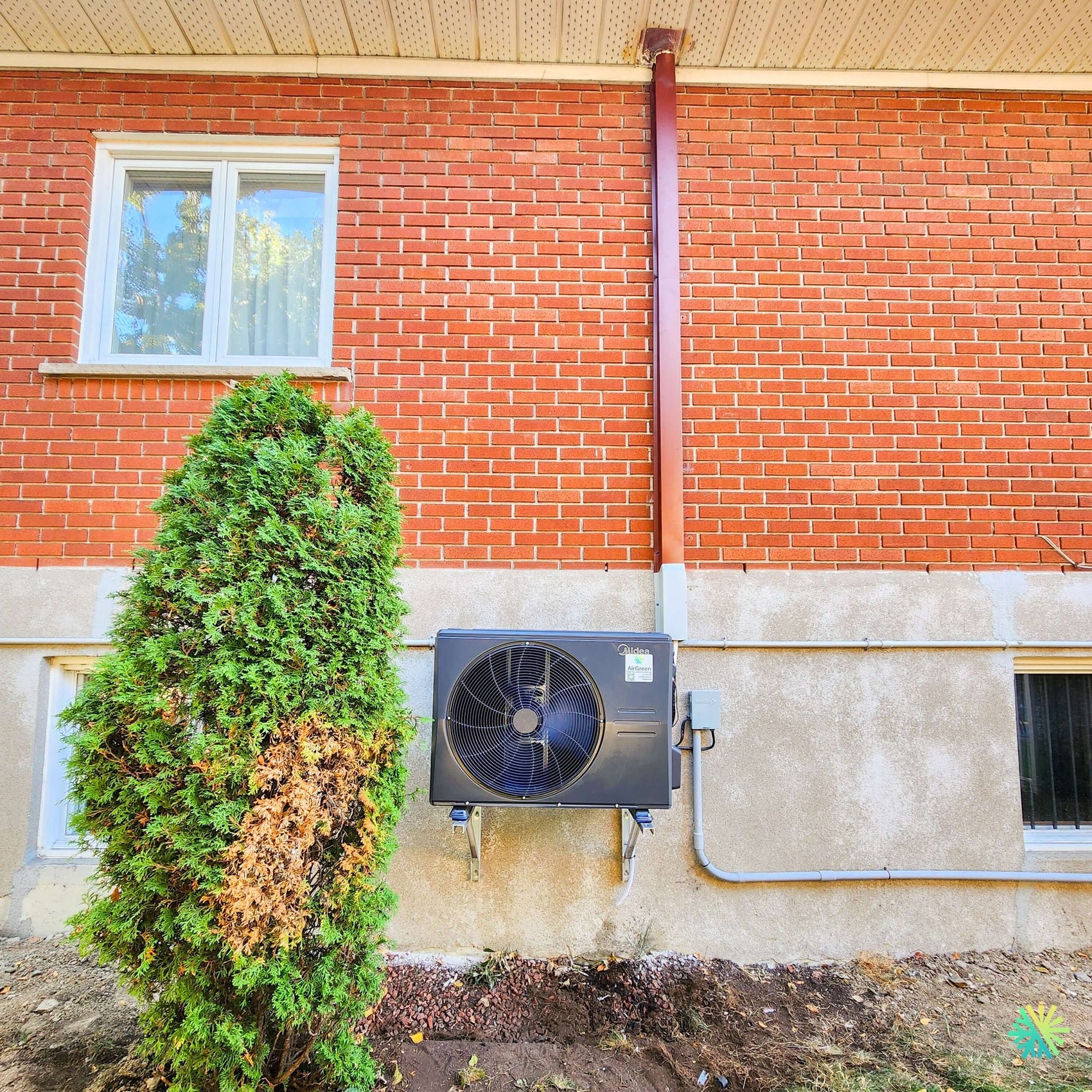 Installation d’une thermopompe centrale MIDEA EVOX G3 à Châteauguay, sur la Rive Sud de Montréal