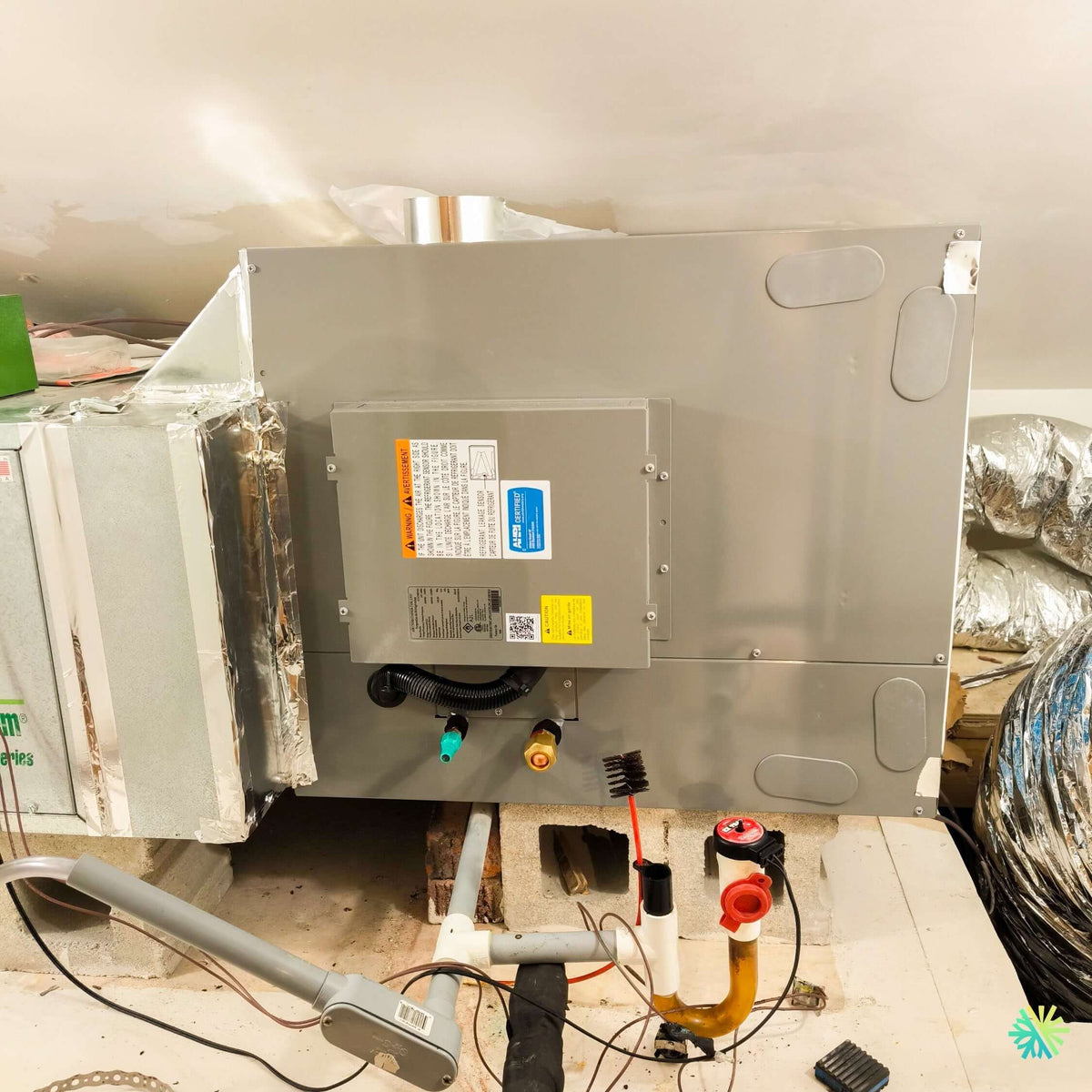 Installation d'une thermopompe centrale « add-on » GREE FLEXX R32 à Acton Vale, MRC d'Acton