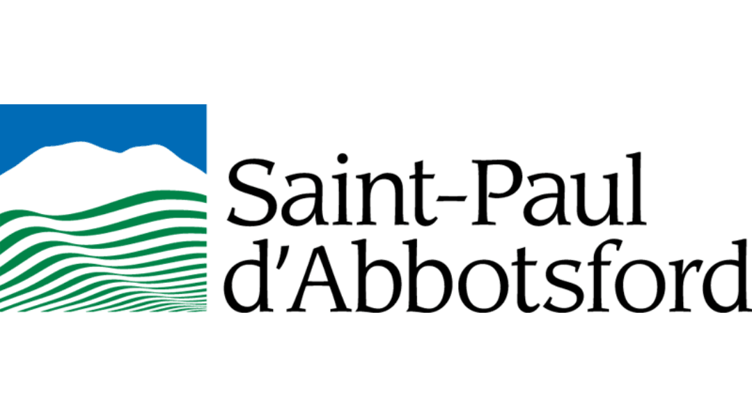 Logo of Saint-Paul d'Abbotsford with stylized mountains and green lines resembling fields.