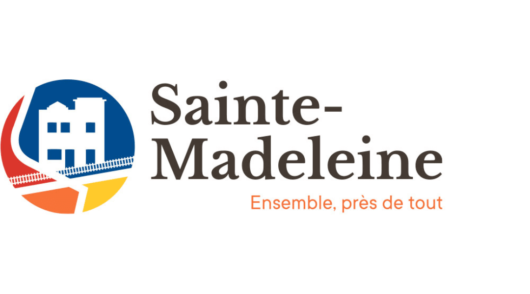 Logo of Sainte-Madeleine with tagline "Ensemble, près de tout" featuring a stylized building and community emblem.