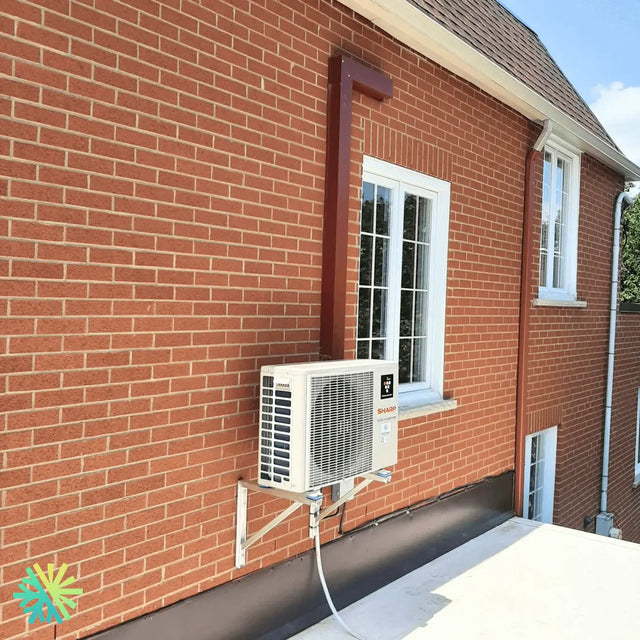 Installation of a Sharp ZU1 wall-mounted heat pump in Saint-Bruno