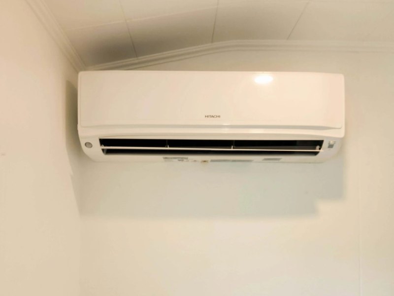 HITACHI airHome 600 installed by AirGreen, Saint-Eustache, North Shore